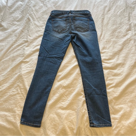 Old navy skinny jeans - Picture 7 of 7